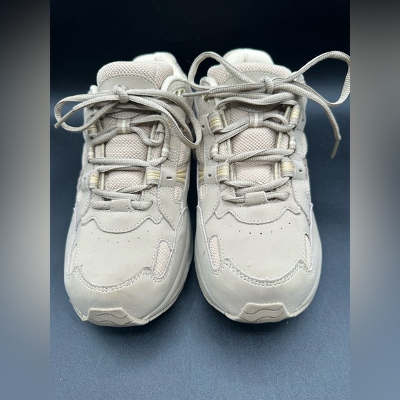 Vionic Womens 23 Walk Taupe Leather Performance Walking Shoes Sneakers Sz 9 - Picture 2 of 6